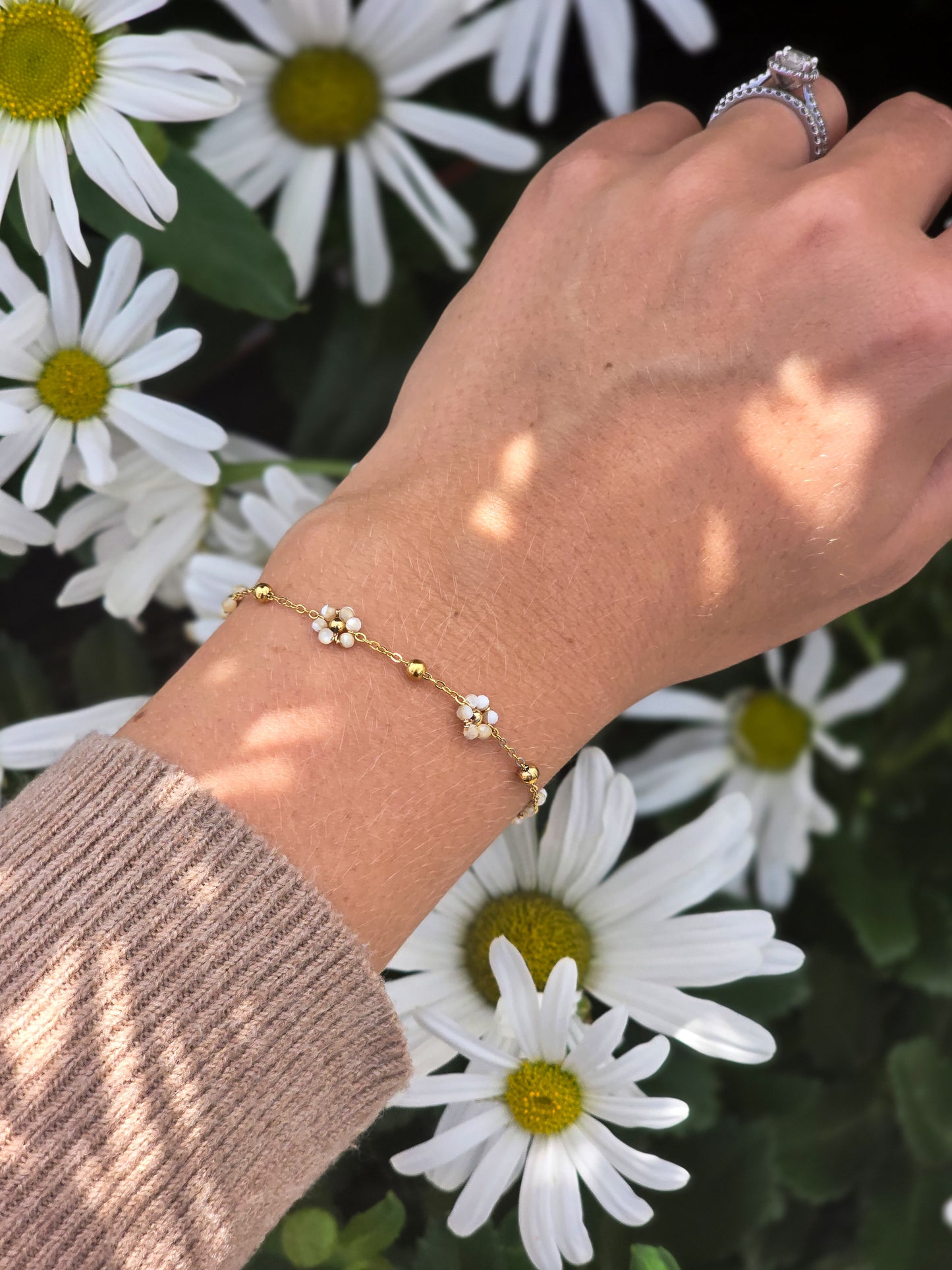 White Pearl Flower Bracelet