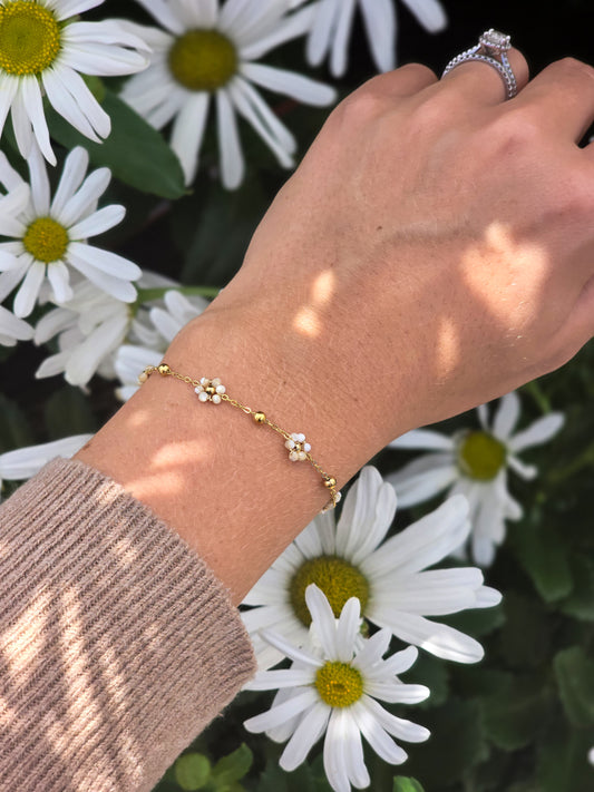 White Pearl Flower Bracelet